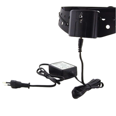 Riester_ri-focus_LED_battery_02_web-removebg-preview